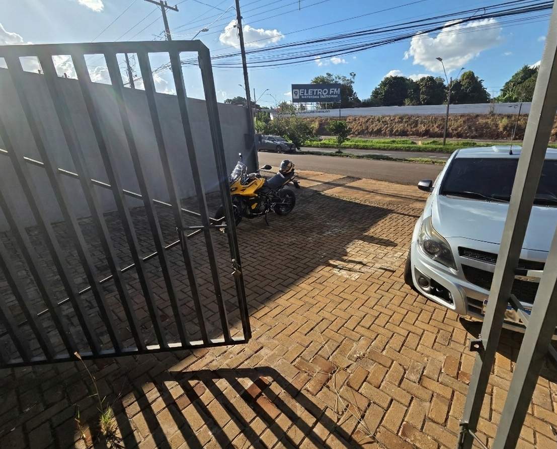 Depósito-Galpão, 240 m² - Foto 2