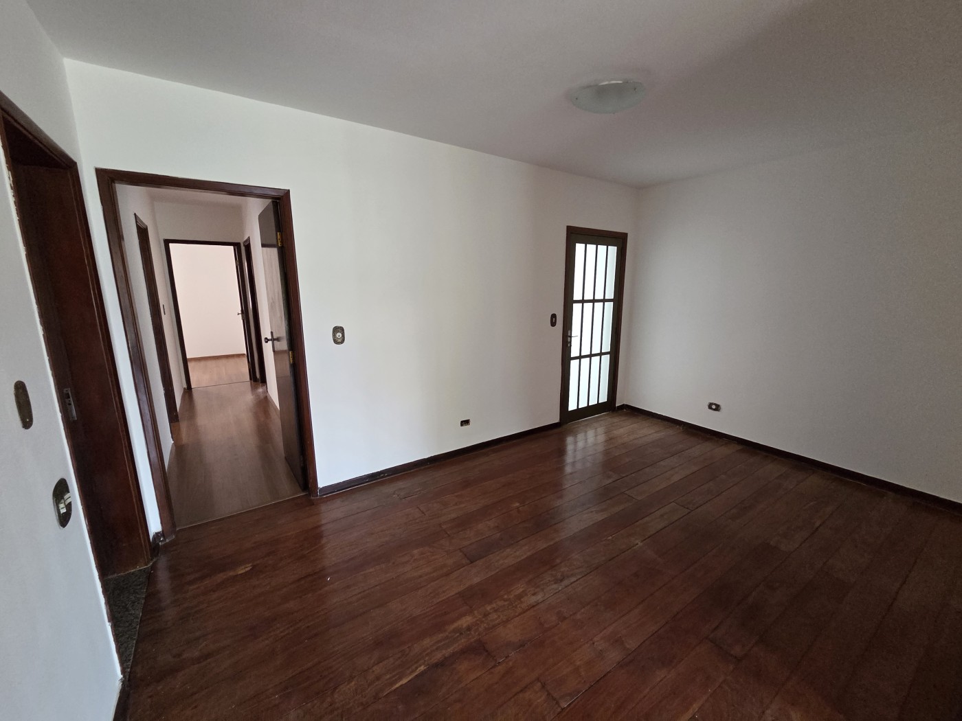 Casa, 5 quartos, 210 m² - Foto 4